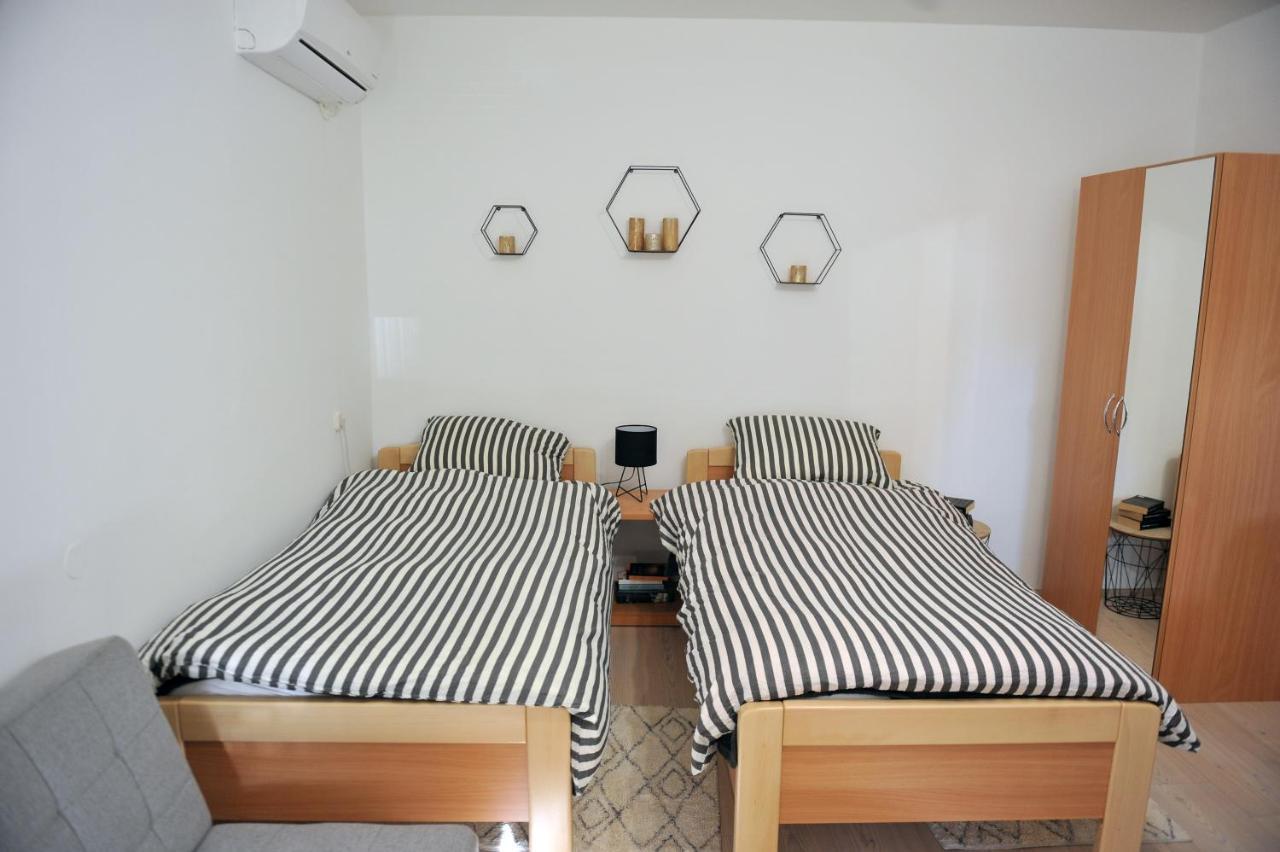 Studio Apartman Bandb Ðakovo Exterior foto